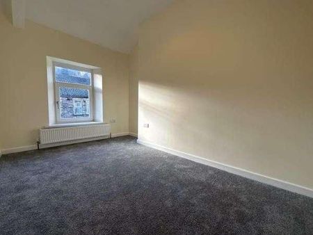 Freeholdland Road, Pontnewynydd, Pontypool, NP4 - Photo 2