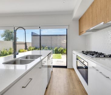 FOUR BEDROOM HOME - Photo 5