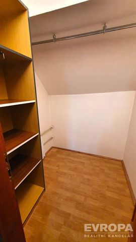 Pronájem bytu 2+kk 65 m² - Fotografie 5