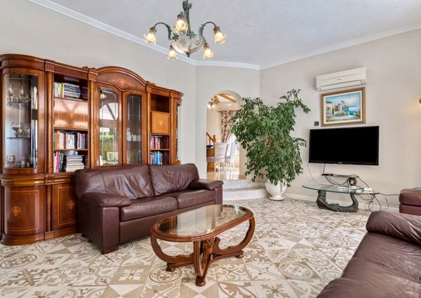 For rent villa with private pool near the beach in Cumbre del Sol, Benitachell