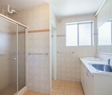 Delightful 2-Bedroom, 1-Bathroom Unit *Open Thurs 18th Dec 4.30 to ... - Photo 4