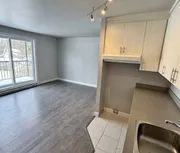 1 room apartment of 48m² in Quebec - Photo 2