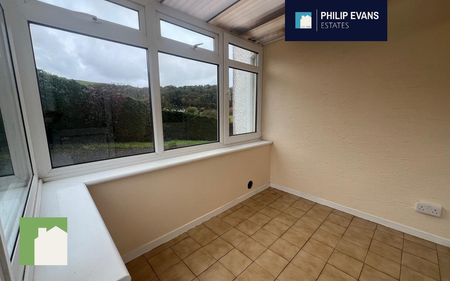 3 bedroom detached house to rent - Photo 4