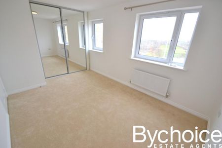 4 bedroom townhouse to rent - Photo 2