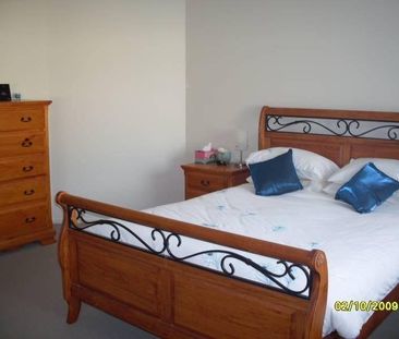 BEAUTIFUL AND SPACIOUS HOME!! - Photo 2