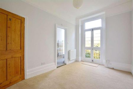 Burnt Ash Road, London, SE12 - Photo 4