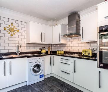 Sorrel Drive, Kingsbury, TAMWORTH - Photo 4