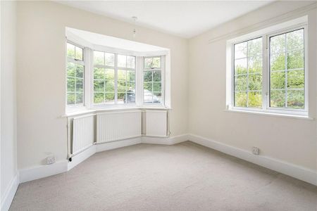 4 bedroom detached house to rent - Photo 4