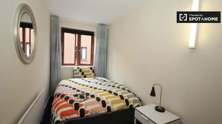 Stylish 3-bedroom apartment for rent in Old City, Dublin - Photo 4