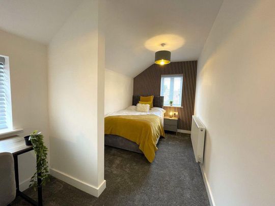 1 bedroom in a house share to rent - Photo 1