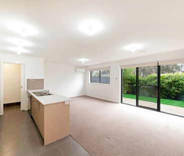 Well located Modern 3 Bedroom Townhouse - Photo 2