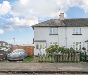 3 bedroom end of terrace house to rent - Photo 1