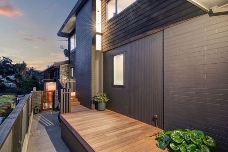 Modern Coastal Living in the Heart of Milford - 2/1 Omana Road, Milford - Photo 2