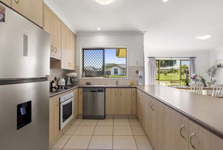 37 Hinchliffe Drive, Kearneys Spring - Photo 5