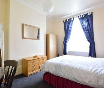 Gilmore Road, London, SE13 - Photo 5