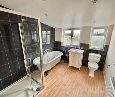 3 bedroom terraced house to rent - Photo 2