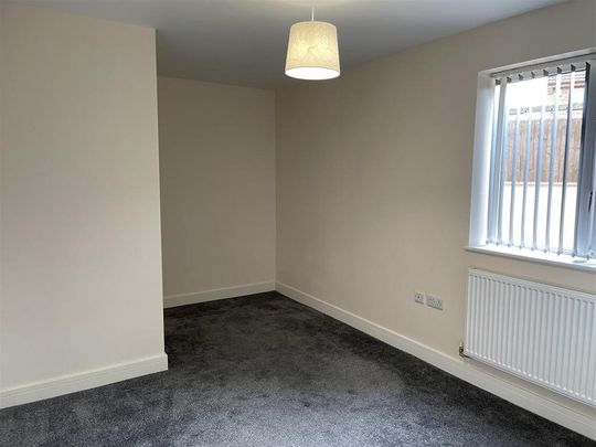 1 bedroom ground floor flat to rent - Photo 1