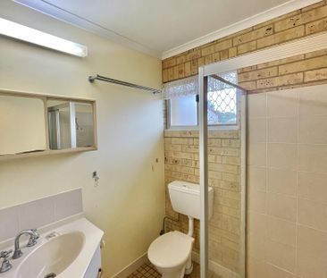 Unit in Complex - Photo 3