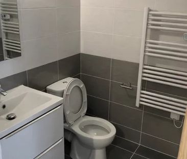 Location Appartement 2 pièces 39m² NICE 06000 - Photo 2