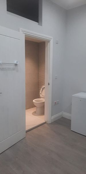 Studio Flat, Springbank Road, SE13 - Photo 1