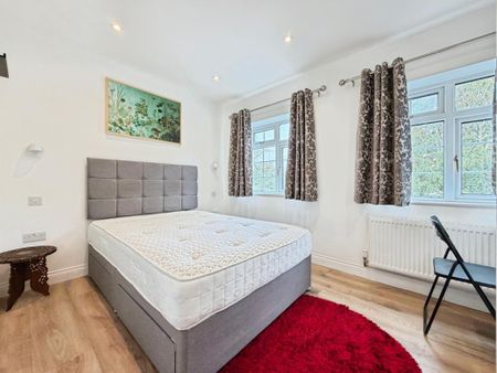 3 bedroom end of terrace house to rent - Photo 5
