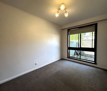 3/12 Vauxhall Road, Northcote VIC 3070 - Photo 1