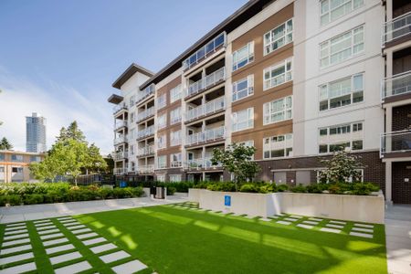 537 Foster Avenue, Coquitlam - Photo 5