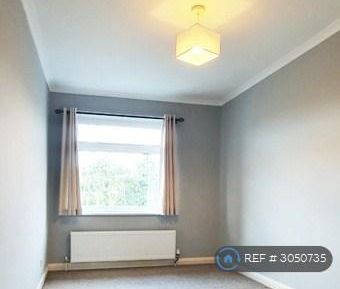 4 bedroom terraced house to rent - Photo 6