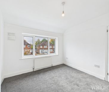 3 bedroom Semi-detached House - Crawford Road, Hatfield - Photo 4