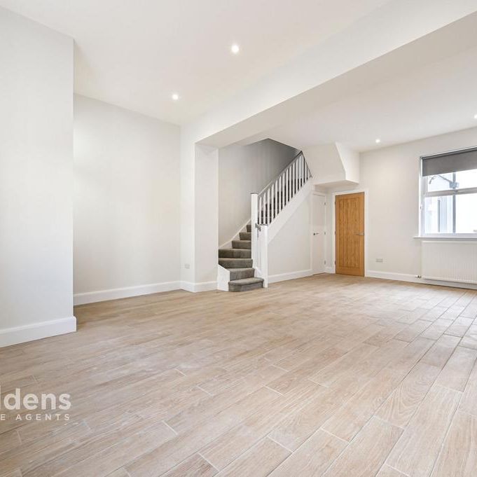 2 bedroom terraced house to rent - Photo 1