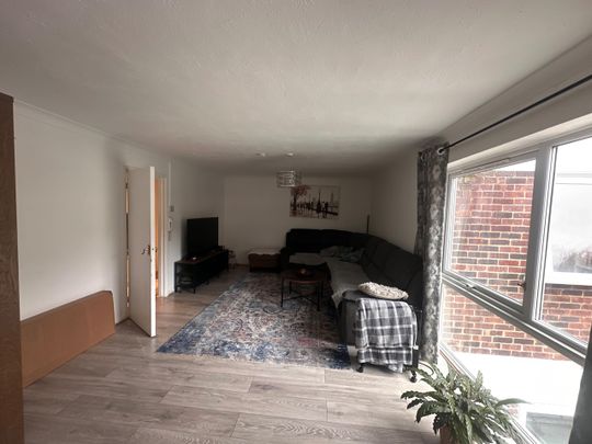 2 Bed Flat, Sheridan Court, CR0 - Photo 1