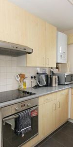 1 bedroom flat to rent - Photo 4