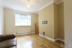 2 BEDROOM House - Mid Terrace - Photo 5