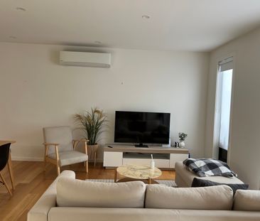 18a 18A Misten Avenue, Altona North VIC 3025 - House For Rent | Domain - Photo 1