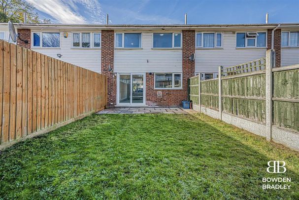 3 bedroom terraced house to rent - Photo 1