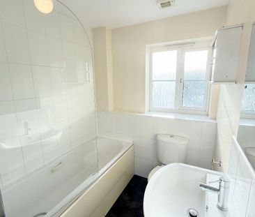 2 bedroom semi-detached house to rent - Photo 6