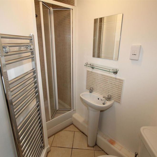 Bouverie Court, Leeds City Centre, LS9 8LB - Photo 1
