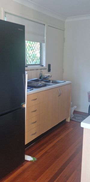 Logan Central - Photo 1