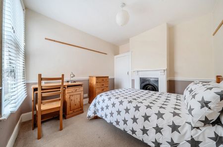 3 bedroom terraced house to rent - Photo 5