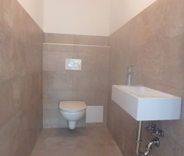 NEUWERTIGE 3-ZIMMER WOHNUNG MIT TERRASSE, GARTEN UND möglichem GARA... - Photo 6