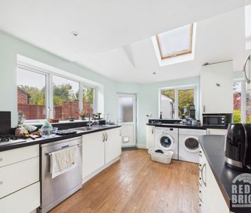 3 bedroom semi-detached house to rent - Photo 3