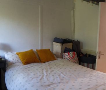 Room in a Shared Flat, Clapham Road, SW9 - Photo 1