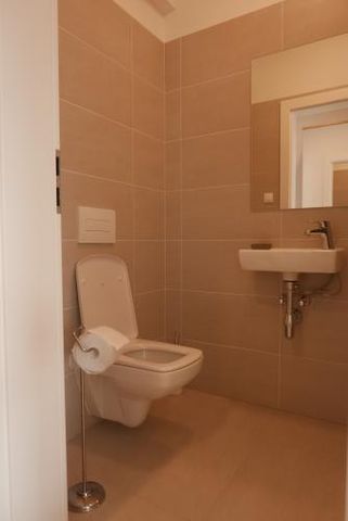 Prenájom exkluzívneho 2-izbového bytu – Opavská, Kramáre, Bratislava - Fotografia 3