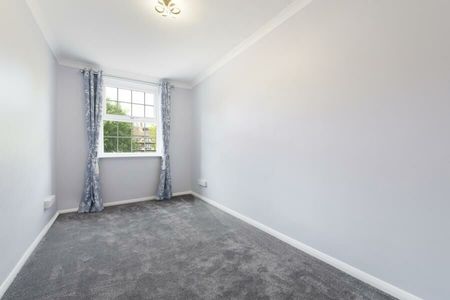 4 Bedroom House To Let - Photo 4