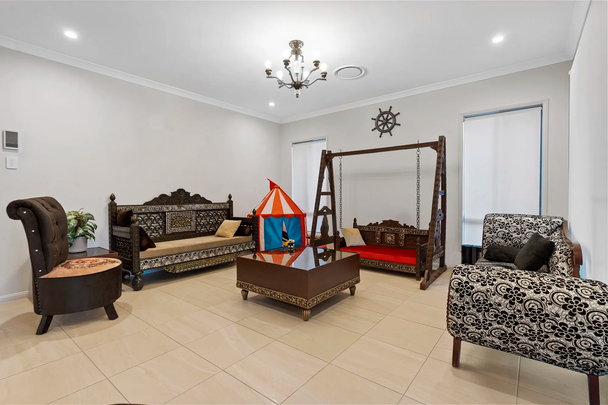 7 Kalimna Street, Loganholme QLD 4129 - House For Rent | Domain - Photo 1