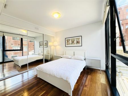210/668 Bourke Street - Photo 2