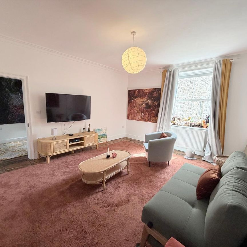 5 bedroom terraced house to rent - Photo 1