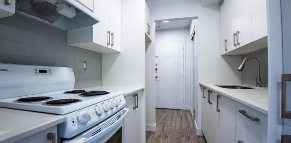 2 Bed, 1 Bath - 7790 Avenue Trémolières, Anjou - Photo 2