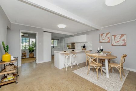 Unique Spacious Home with Pool - Photo 2