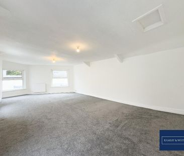 3 bedroom flat to rent - Photo 1